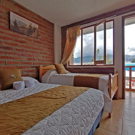 Lagoon Hotel Chugchilan Exterior photo